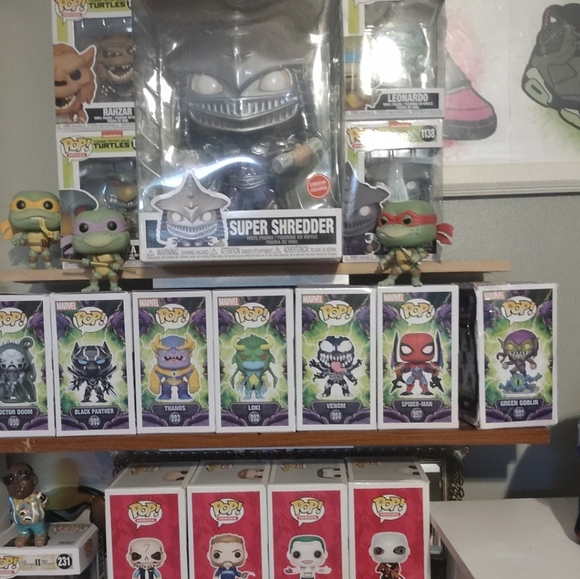 Jumbo Funko pop 10 inch glow hulk - Picture 10 of 11